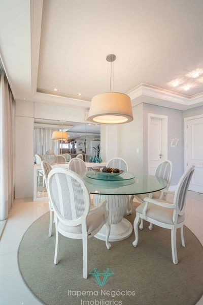 LINDO APARTAMENTO 5 SUÍTES MOBILIADO E DECORADO. Quadra mar: 15ª foto da galeria de imagens do imóvel