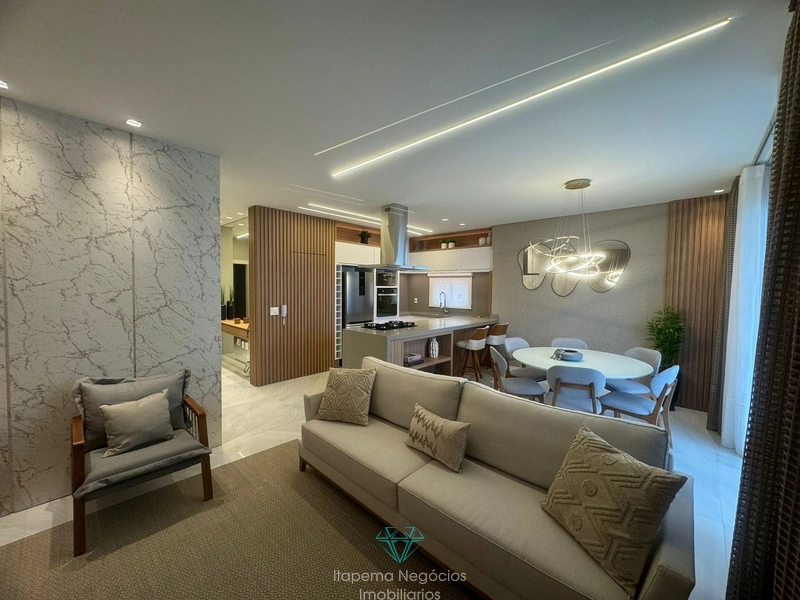 Apartamento 03 suítes, e 03 vagas- Meia Praia: 1ª foto da galeria de imagens do imóvel