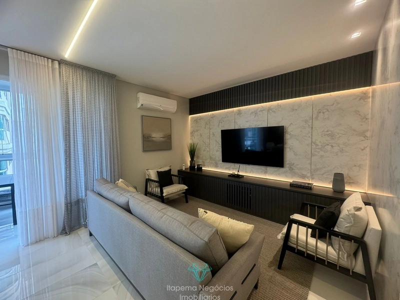 Apartamento 03 suítes, e 03 vagas- Meia Praia: 3ª foto da galeria de imagens do imóvel
