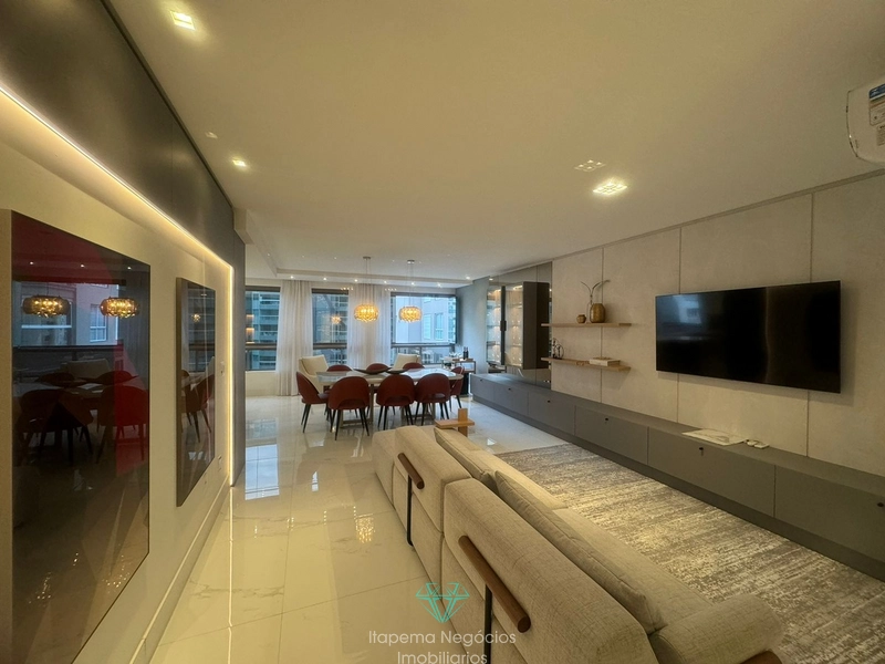 Apartamento mobiliado quadra mar, 4 Suítes 3 vagas.: 44ª foto da galeria de imagens do imóvel