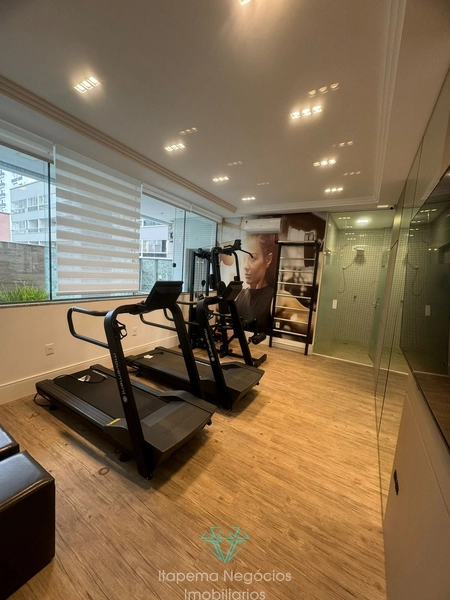 Apartamento mobiliado quadra mar, 4 Suítes 3 vagas.: 11ª foto da galeria de imagens do imóvel