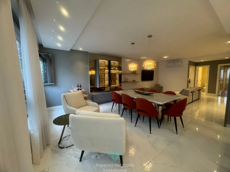 Apartamento mobiliado quadra mar, 4 Suítes 3 vagas.: 46ª foto da galeria de imagens do imóvel