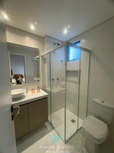 Apartamento mobiliado quadra mar, 4 Suítes 3 vagas.: 33ª foto da galeria de imagens do imóvel