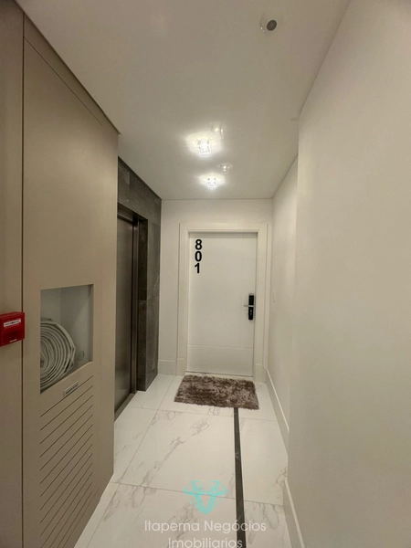 Apartamento mobiliado quadra mar, 4 Suítes 3 vagas.: 23ª foto da galeria de imagens do imóvel