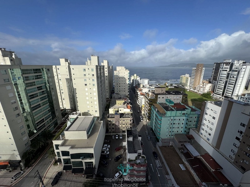 Luxo e Conforto Frente à Avenida Nereu Ramos em Itapema, SC: 6ª foto da galeria de imagens do imóvel