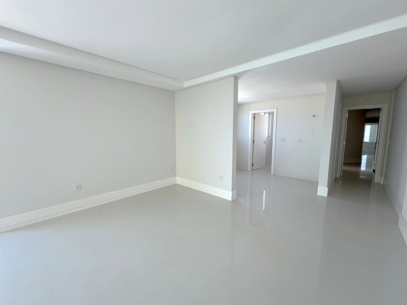 Apartamento 4 suítes 4 vagas - Centro: 9ª foto da galeria de imagens do imóvel