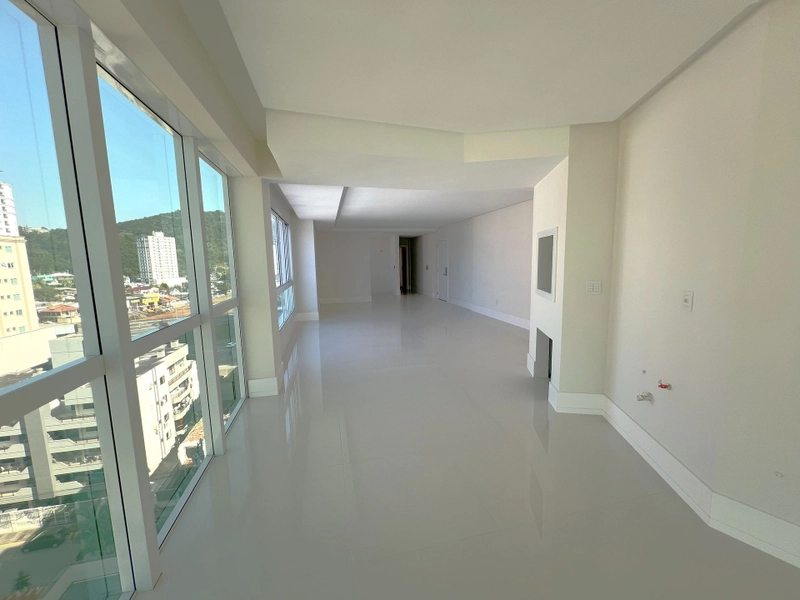 Apartamento 4 suítes 4 vagas - Centro: 10ª foto da galeria de imagens do imóvel