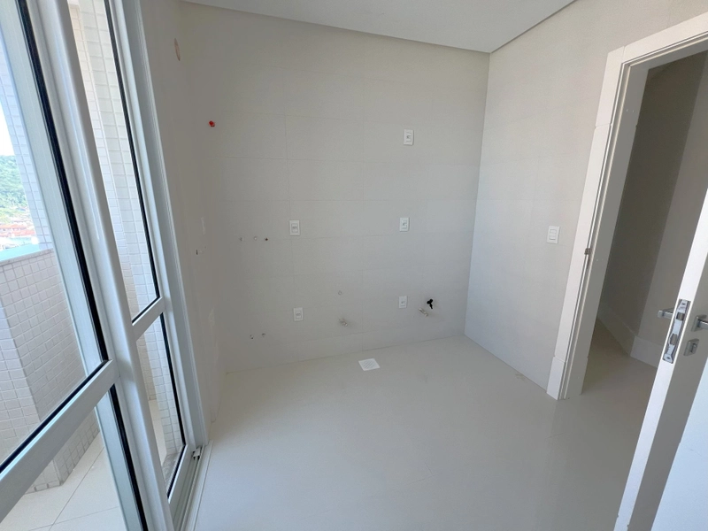 Apartamento 4 suítes 4 vagas - Centro: 13ª foto da galeria de imagens do imóvel