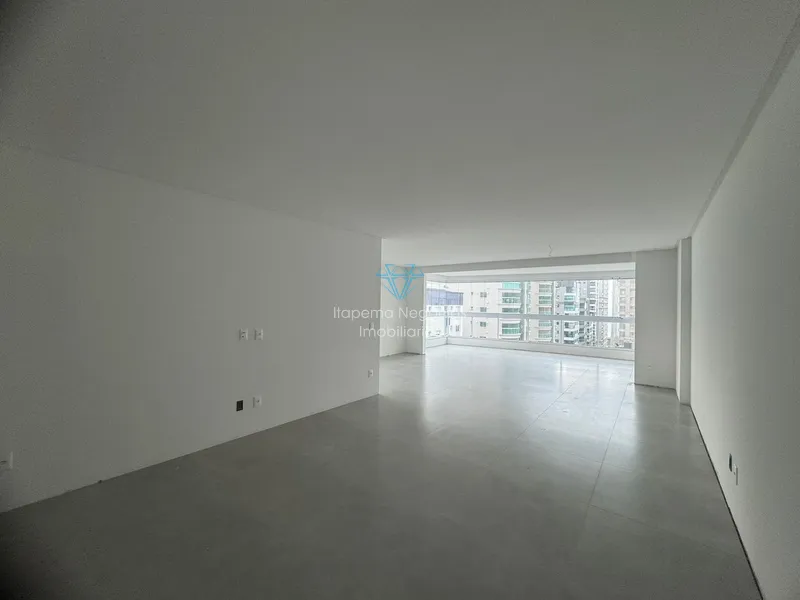 Apartamento 03 Suítes, 03 Vagas em Itapema, Meia Praia: 8ª foto da galeria de imagens do imóvel