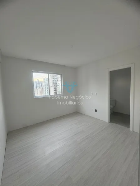 Apartamento 03 Suítes, 03 Vagas em Itapema, Meia Praia: 14ª foto da galeria de imagens do imóvel