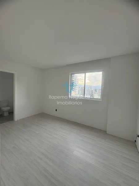 Apartamento 03 Suítes, 03 Vagas em Itapema, Meia Praia: 12ª foto da galeria de imagens do imóvel