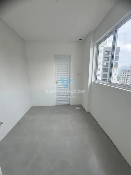 Apartamento 03 Suítes, 03 Vagas em Itapema, Meia Praia: 17ª foto da galeria de imagens do imóvel