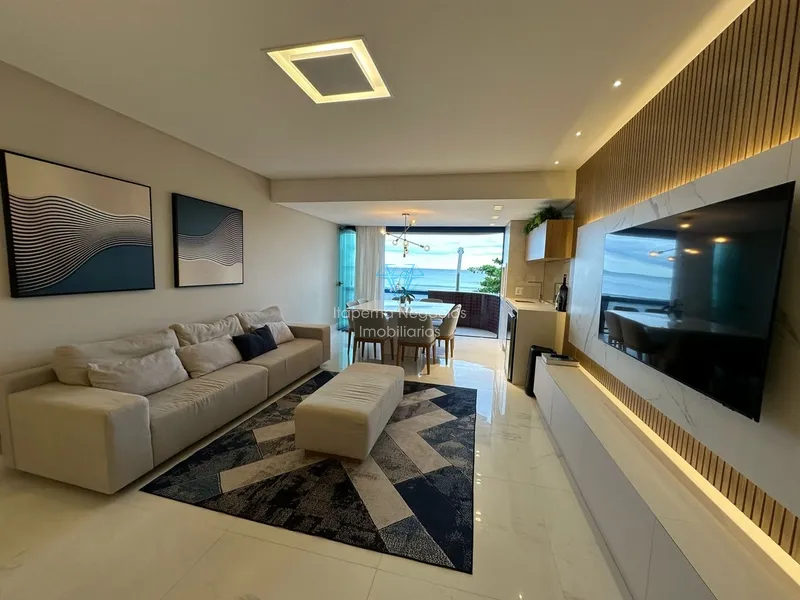 EXCELENTE APARTAMENTO FRENTE MAR - MEIA PRAIA: 3ª foto da galeria de imagens do imóvel
