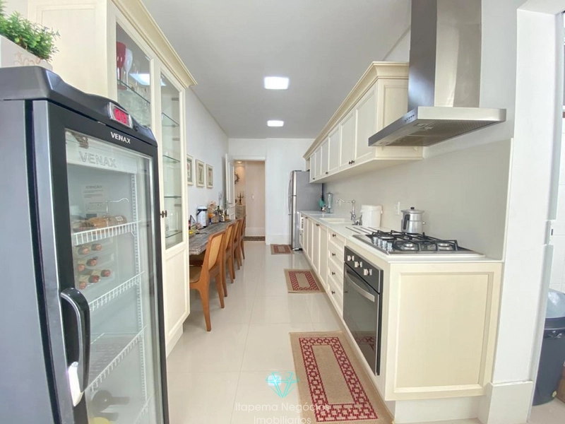Apartamento 4 Suítes 5 Vagas , Mobiliado e Decorado - Quadra mar: 12ª foto da galeria de imagens do imóvel