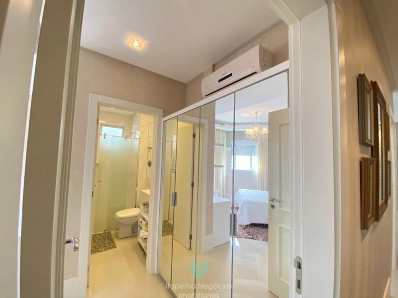 Apartamento 4 Suítes 5 Vagas , Mobiliado e Decorado - Quadra mar: 27ª foto da galeria de imagens do imóvel