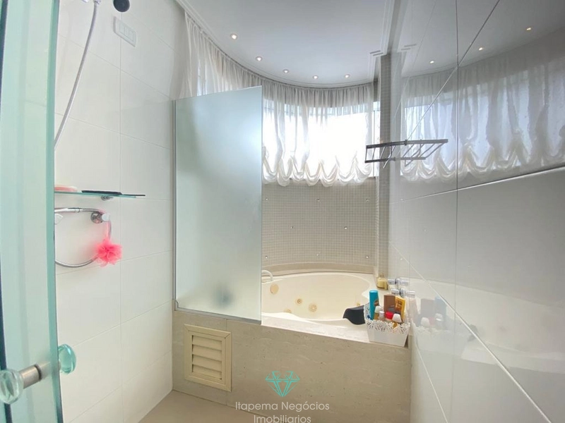 Apartamento 4 Suítes 5 Vagas , Mobiliado e Decorado - Quadra mar: 24ª foto da galeria de imagens do imóvel