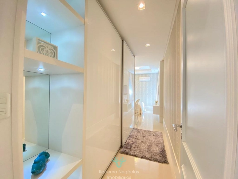 Apartamento 4 Suítes 5 Vagas , Mobiliado e Decorado - Quadra mar: 18ª foto da galeria de imagens do imóvel