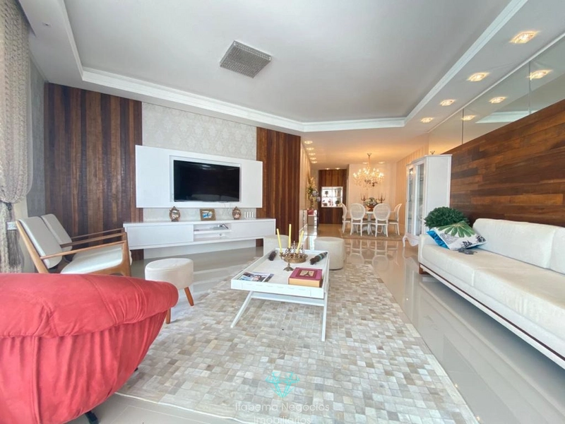Apartamento 4 Suítes 5 Vagas , Mobiliado e Decorado - Quadra mar: 3ª foto da galeria de imagens do imóvel