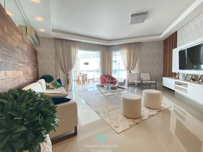 Apartamento 4 Suítes 5 Vagas , Mobiliado e Decorado - Quadra mar: 4ª foto da galeria de imagens do imóvel