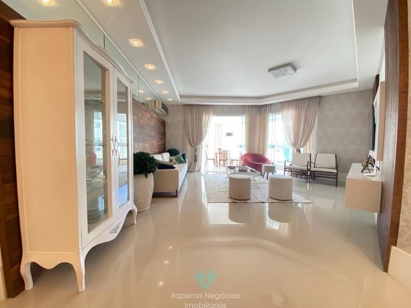 Apartamento 4 Suítes 5 Vagas , Mobiliado e Decorado - Quadra mar: 2ª foto da galeria de imagens do imóvel