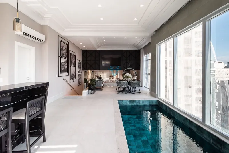COBERTURA TRIPLEX: Quadra do mar, 100 metros da praia.: 21ª foto da galeria de imagens do imóvel