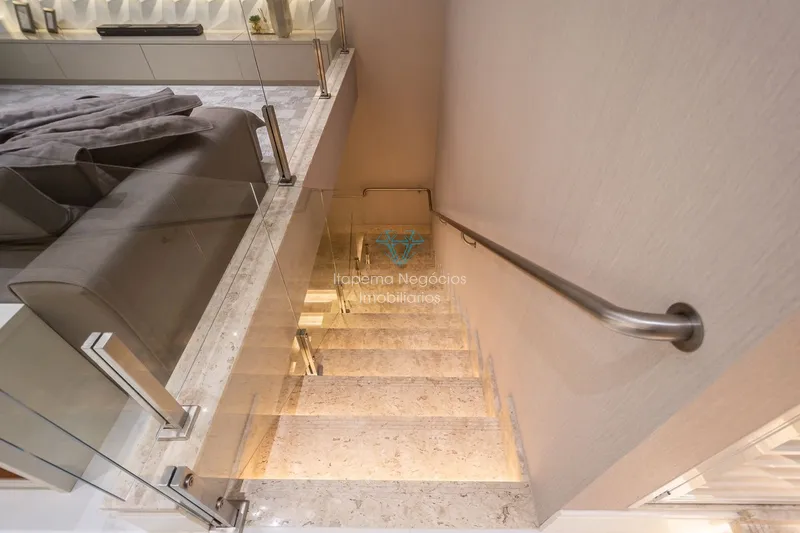 COBERTURA TRIPLEX: Quadra do mar, 100 metros da praia.: 44ª foto da galeria de imagens do imóvel