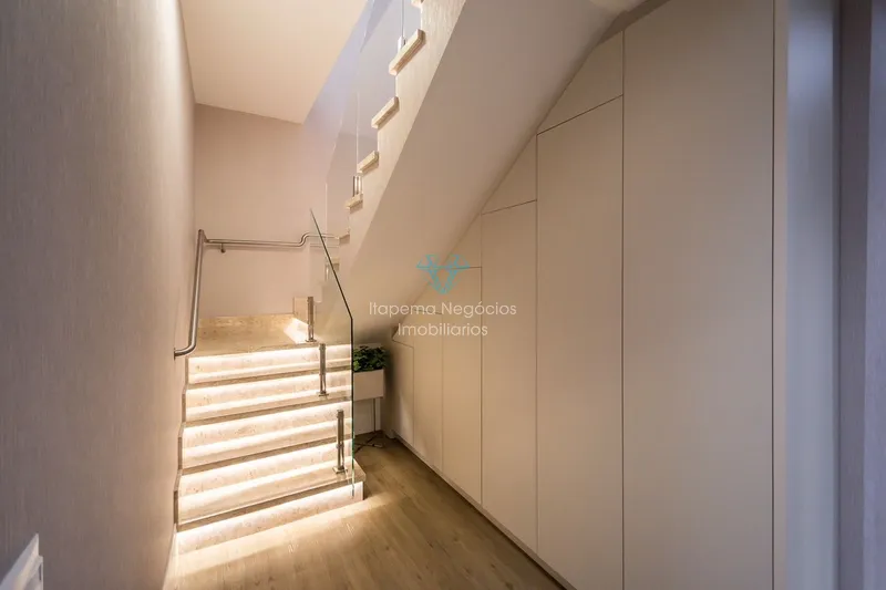 COBERTURA TRIPLEX: Quadra do mar, 100 metros da praia.: 46ª foto da galeria de imagens do imóvel