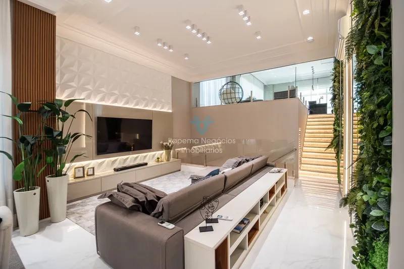 COBERTURA TRIPLEX: Quadra do mar, 100 metros da praia.: 2ª foto da galeria de imagens do imóvel