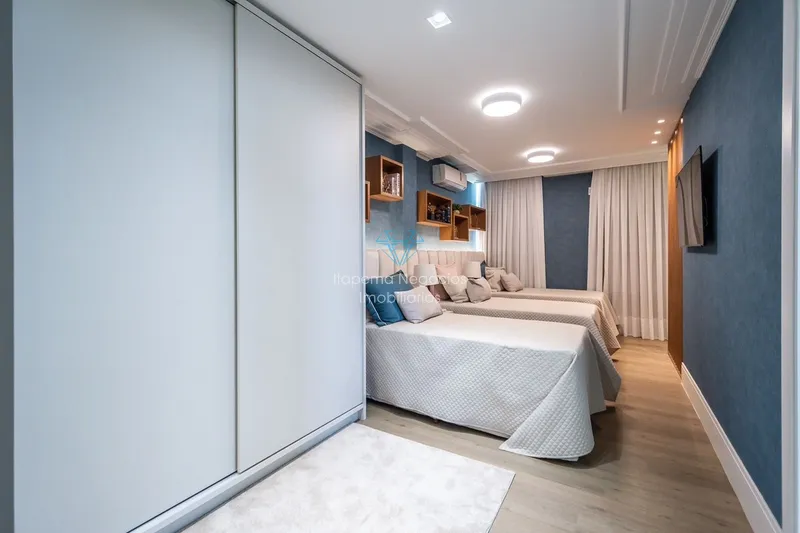 COBERTURA TRIPLEX: Quadra do mar, 100 metros da praia.: 30ª foto da galeria de imagens do imóvel