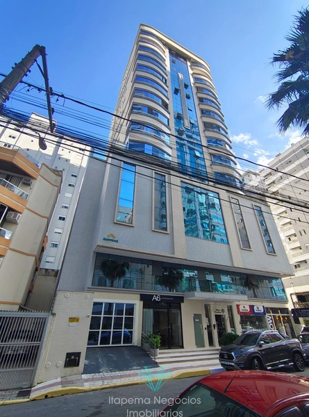 Apartamento 4 Suítes mobiliado, 3 Vagas - Meia Praia, Itapema - SC: 3ª foto da galeria de imagens do imóvel