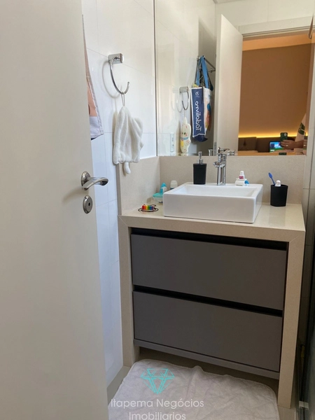 Apartamento 4 Suítes mobiliado, 3 Vagas - Meia Praia, Itapema - SC: 30ª foto da galeria de imagens do imóvel