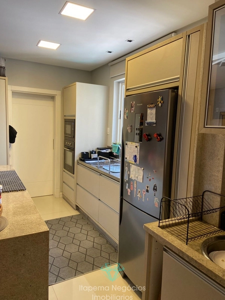 Apartamento 4 Suítes mobiliado, 3 Vagas - Meia Praia, Itapema - SC: 15ª foto da galeria de imagens do imóvel