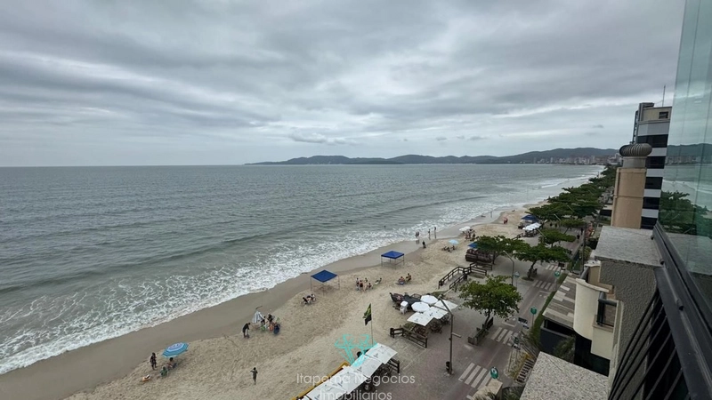 Apartamento mobiliado e decorado, muito luxuoso e frente mar.: 23ª foto da galeria de imagens do imóvel