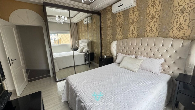 Apartamento mobiliado e decorado, muito luxuoso e frente mar.: 16ª foto da galeria de imagens do imóvel