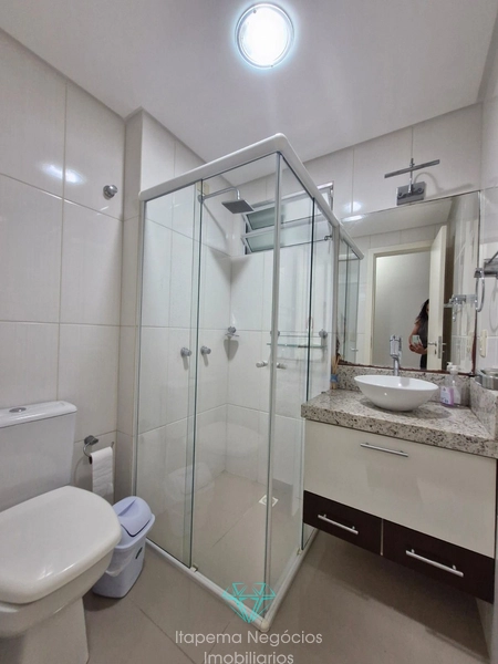 Apartamento quadra mar em Itapema.: 25ª foto da galeria de imagens do imóvel
