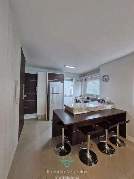 Apartamento quadra mar em Itapema.: 13ª foto da galeria de imagens do imóvel