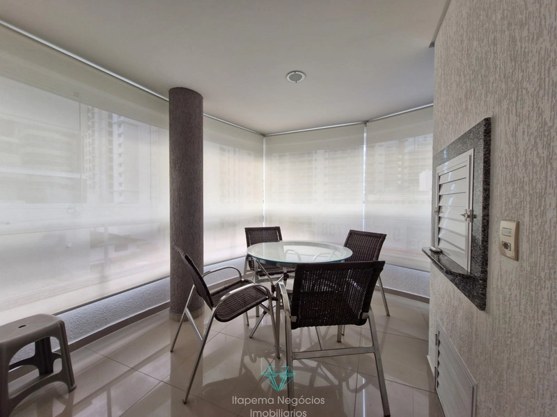Apartamento quadra mar em Itapema.: 21ª foto da galeria de imagens do imóvel