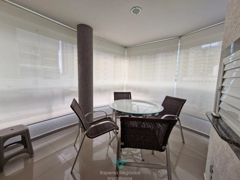 Apartamento quadra mar em Itapema.: 20ª foto da galeria de imagens do imóvel