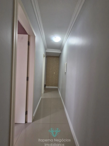 Apartamento quadra mar em Itapema.: 23ª foto da galeria de imagens do imóvel