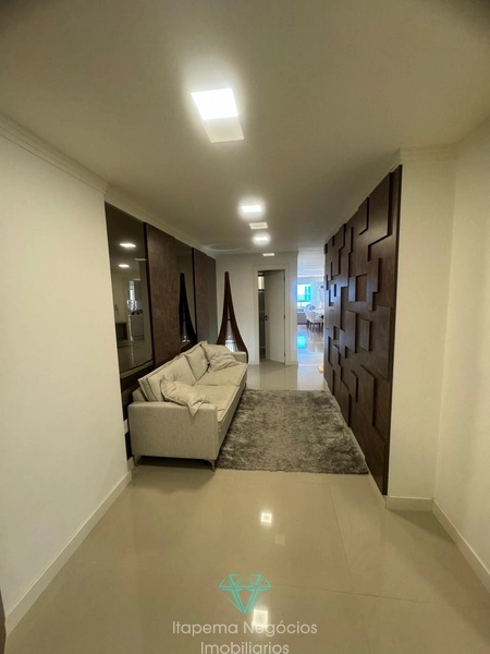 Quadra do mar, com 3 Suítes e 3 Vagas, Mobiliado.: 21ª foto da galeria de imagens do imóvel
