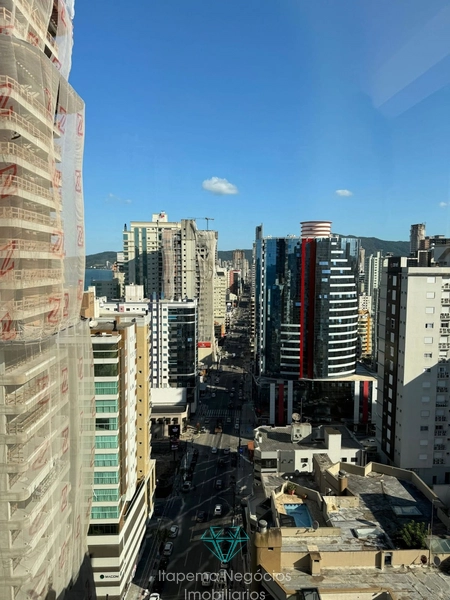 APARTAMENTO EM MEIA PRAIA ITAPEMA - 4 SUÍTES, 5 VAGAS - MOBILIADO.: 9ª foto da galeria de imagens do imóvel