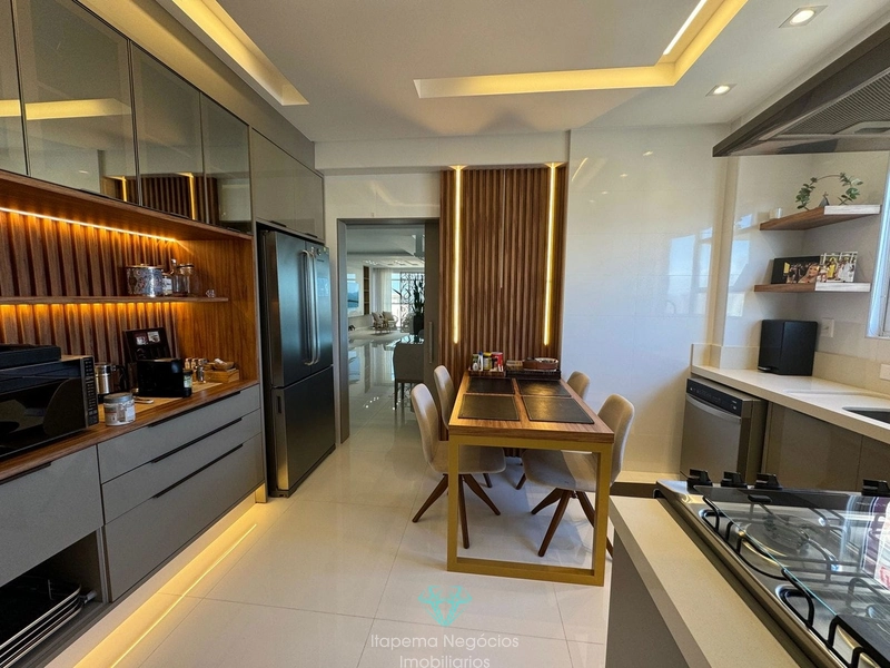 APARTAMENTO EM MEIA PRAIA ITAPEMA - 4 SUÍTES, 5 VAGAS - MOBILIADO.: 14ª foto da galeria de imagens do imóvel
