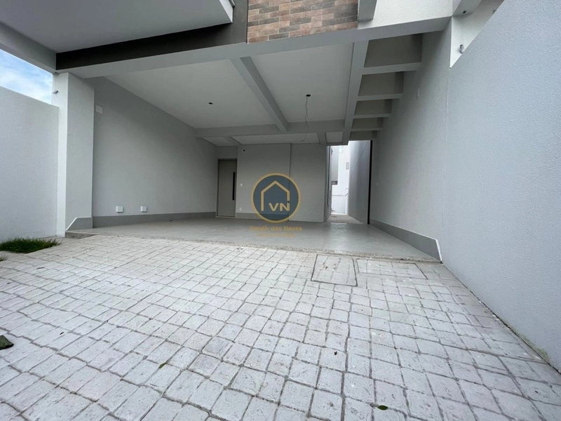 Sobrado para Venda em Itajaí, Centro, 3 dormitórios, 3 suítes, 3 banheiros, 2 va: 3ª foto da galeria de imagens do imóvel