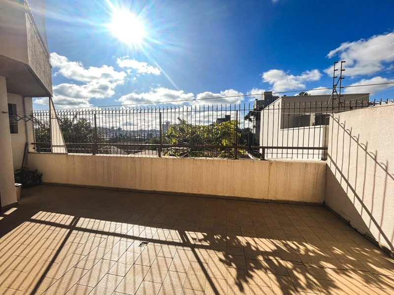 Apartamento semimobiliado com 3 dormitórios e terraço no Santa Catarina: 10ª foto da galeria de imagens do imóvel