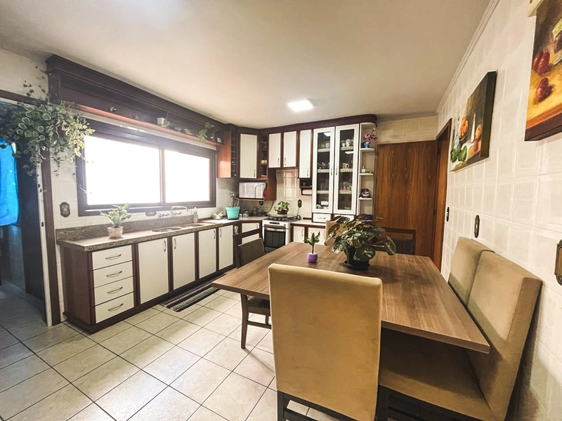 Apartamento semimobiliado com 3 dormitórios e terraço no Santa Catarina: 1ª foto da galeria de imagens do imóvel