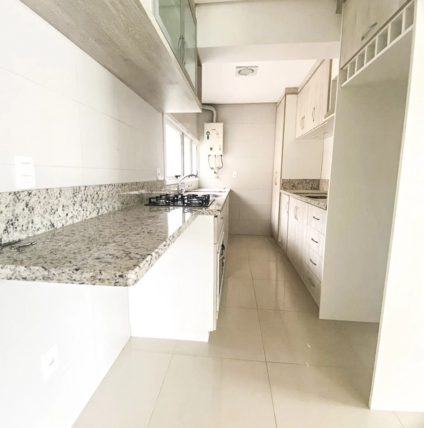 Apartamento semimobiliado com 2 dormitórios no Villagio: 3ª foto da galeria de imagens do imóvel
