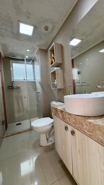 Casa Mobiliada Com Piscina À Venda No Condomínio Villa Lucchesi: 6ª foto da galeria de imagens do imóvel