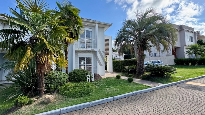 Casa Mobiliada Com Piscina À Venda No Condomínio Villa Lucchesi: 3ª foto da galeria de imagens do imóvel