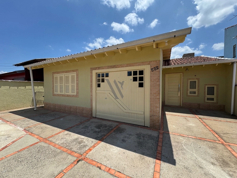 Casa 3 Dormitórios À Venda no Bairro Bom Sucesso: 6ª foto da galeria de imagens do imóvel