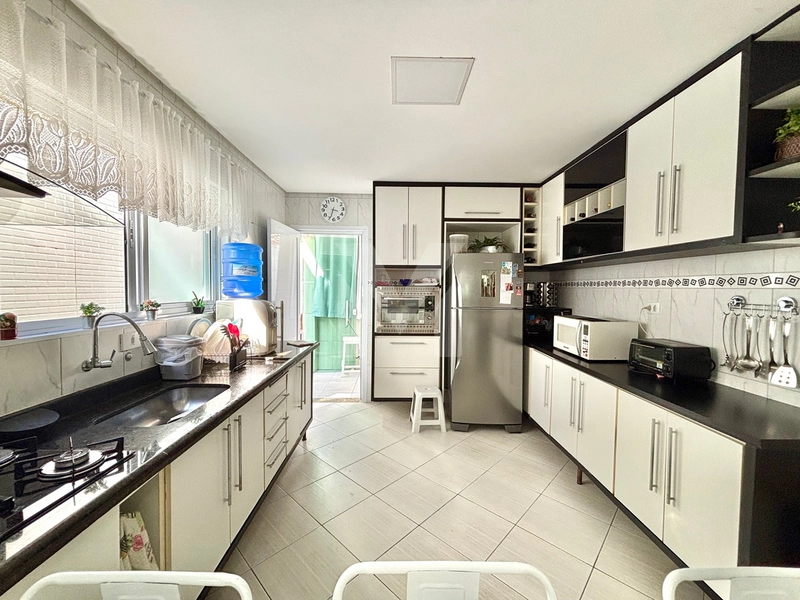 Praia, piscina e espaço de sobra: Conheça esse sobrado  na Aviação.: 14ª foto da galeria de imagens do imóvel